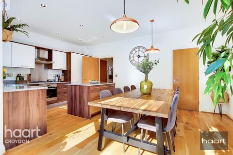 35 Dornton Road, South Croydon, CR2 7DR