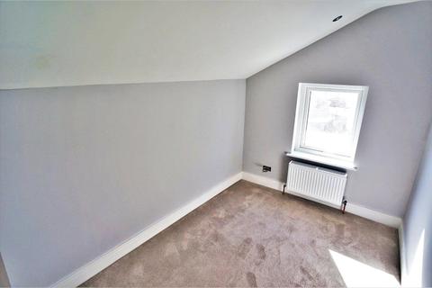 16 Moore Street, Rochester, ME2 3BD