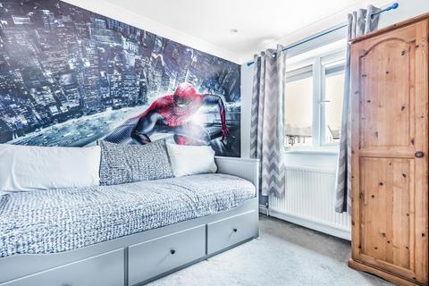 48 Lineacre Close, Grange Park, Swindon, SN5 6DB