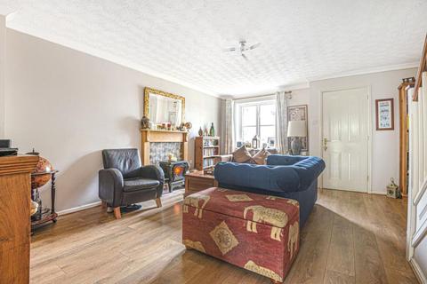 12 Coopers Close, Littleworth, Oxford, OX33 1UA