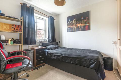 12 Coopers Close, Littleworth, Oxford, OX33 1UA