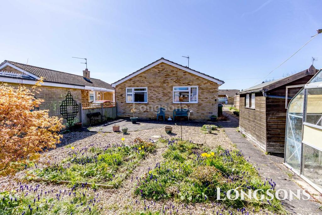 Longfields, Swaffham 2 bed detached bungalow £219,995