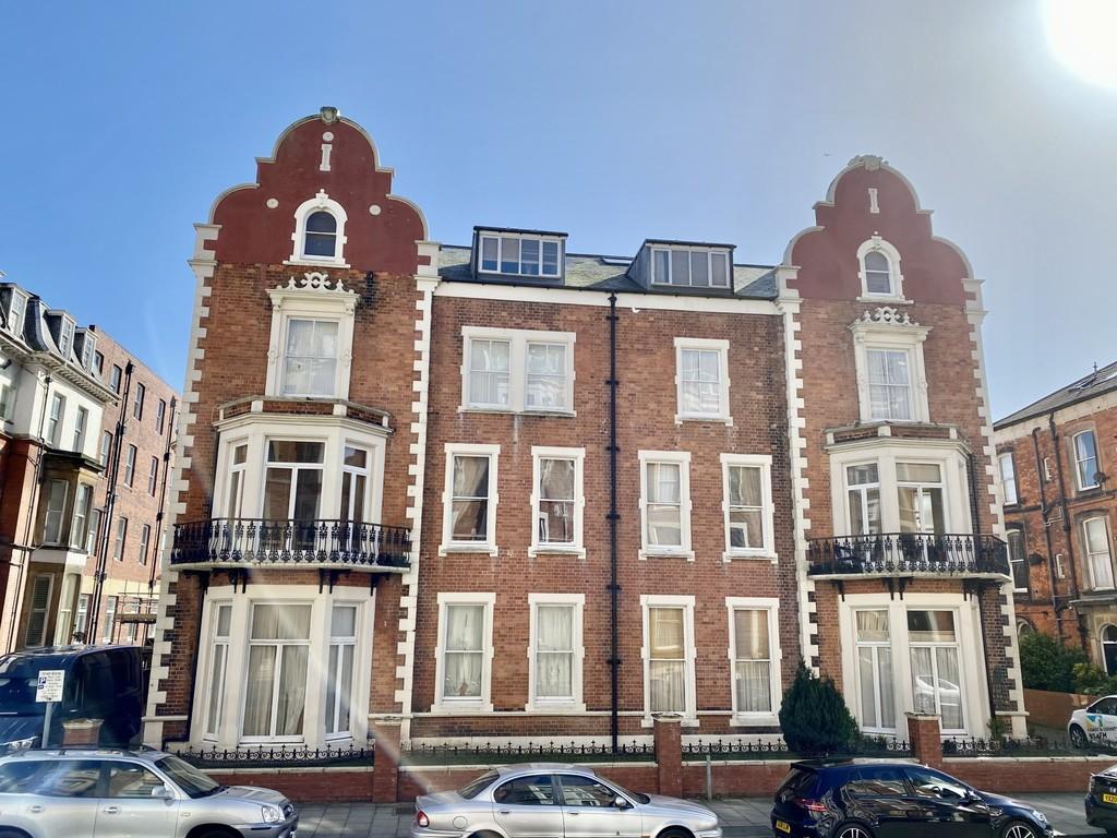 Prince of Wales Terrace, Scarborough 2 bed ground floor flat for sale