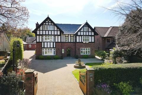 6 bedroom detached house to rent - Parkfield Road, Knutsford