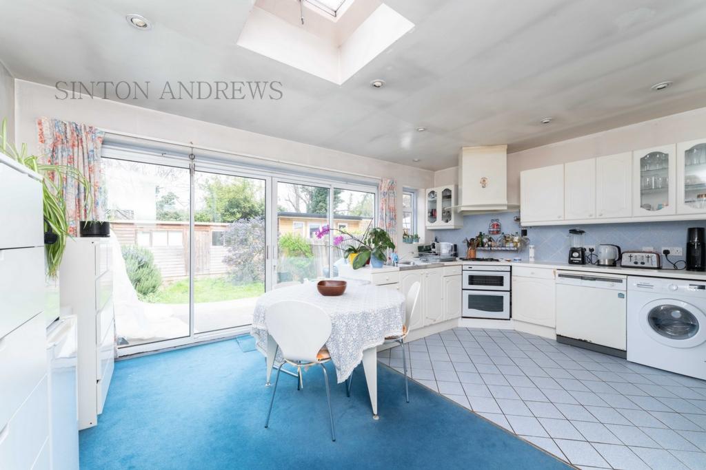 Bramley Road, Ealing, W5 4 bed house £885,000