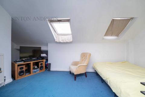 22 Bramley Road, London, W5 4SS