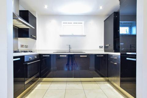 2 bedroom apartment to rent, Marston Road, Hoddesdon EN11