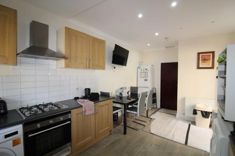 undefined, Eve Road, Tottenham, N17