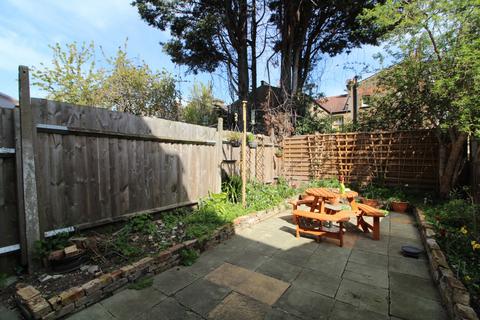 undefined, Eve Road, Tottenham, N17