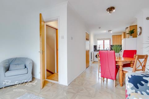 23 Fowey Close, London, E1W 2JP