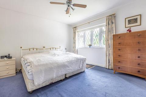10 Rectory Close, Stanmore, HA7 2QY
