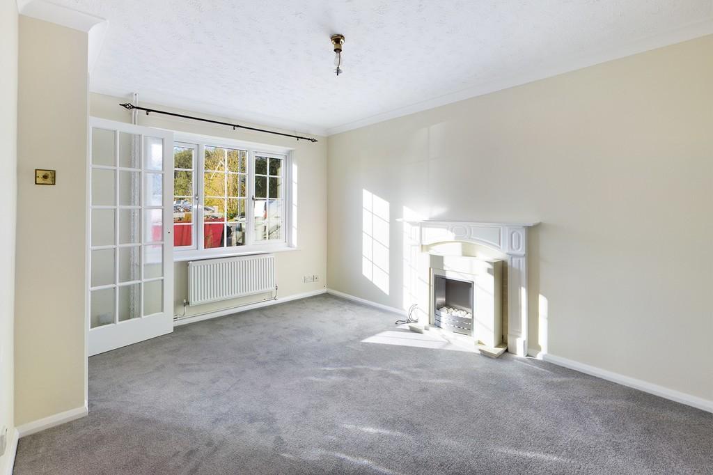 Woodlands Drive, Thetford 2 bed terraced house £750 pcm (£173 pw)