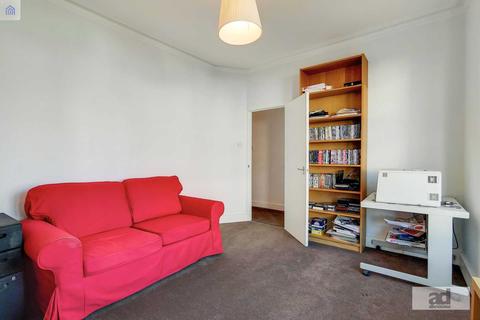 36 Dawlish Road, London, E10 6QD