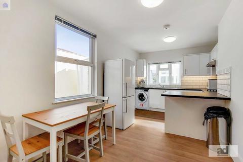 36 Dawlish Road, London, E10 6QD