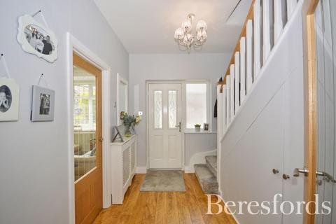 2 Maple Street, Romford, RM7 7JX