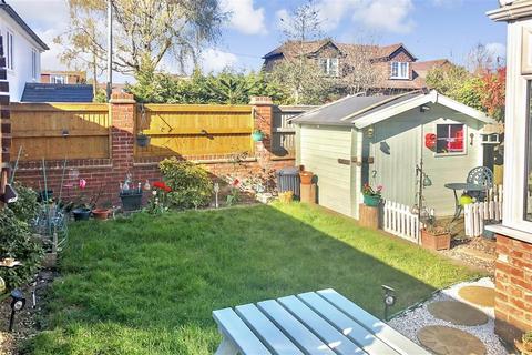 6 Ashdene Gardens, Ashington, Pulborough, RH20 3JA