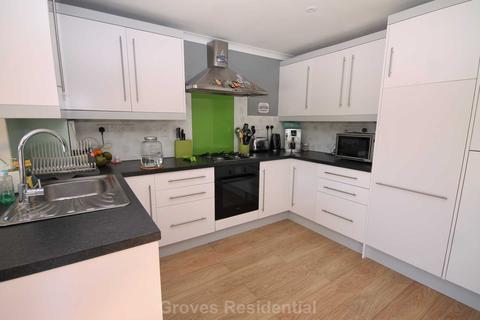17 Willow Road, New Malden, KT3 3RS