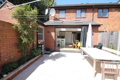 17 Willow Road, New Malden, KT3 3RS