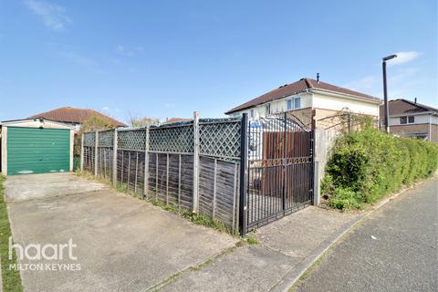 22 Cornbury Crescent, Downhead Park, Milton Keynes, MK15 9AS