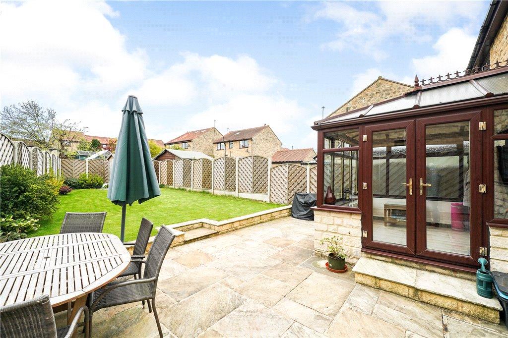 Parkland Drive, Tadcaster 4 bed semidetached house £350,000