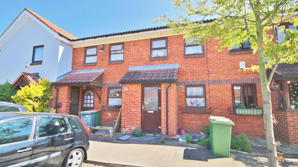 Hickman Close, Beckton, London, E16 2 bed terraced house £1,400 pcm (£323 pw)