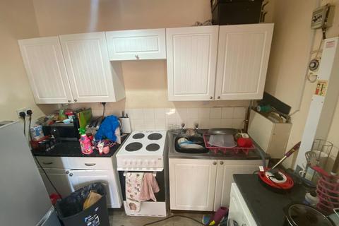 Flat 1, 36 Coundon Road, Coventry, CV1 4AW