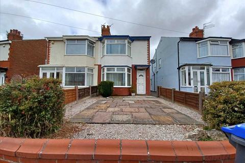 2 bedroom house to rent, Goodwood Avenue, North Shore, Blackpool