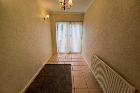 2 bedroom house to rent, Goodwood Avenue, North Shore, Blackpool