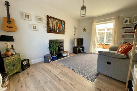 4 Queens Road, Swanage, BH19 2EQ