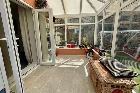 4 Queens Road, Swanage, BH19 2EQ