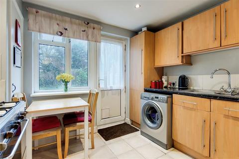 31 Buttfield Close, Dagenham, RM10 8TJ