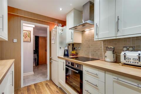 422 Rainham Road South, Dagenham, RM10 7XA