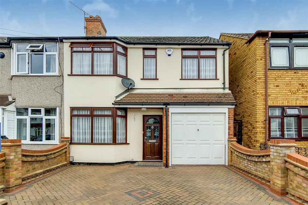 Mayswood Gardens, Dagenham 3 bed end of terrace house £415,000
