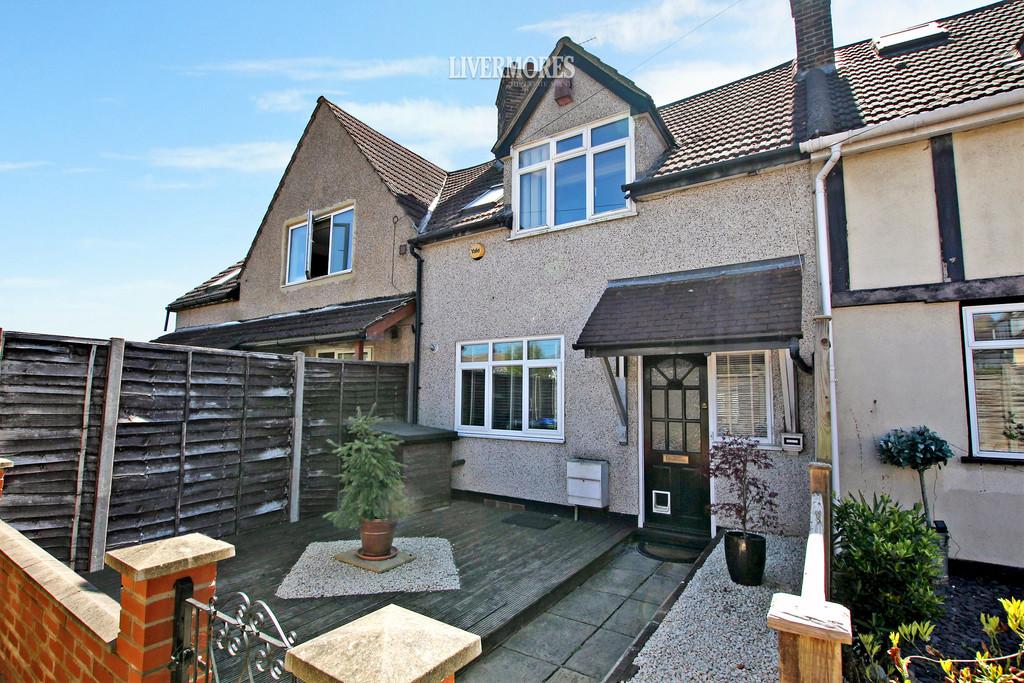 Farm Place, Crayford 3 bed terraced house £350,000