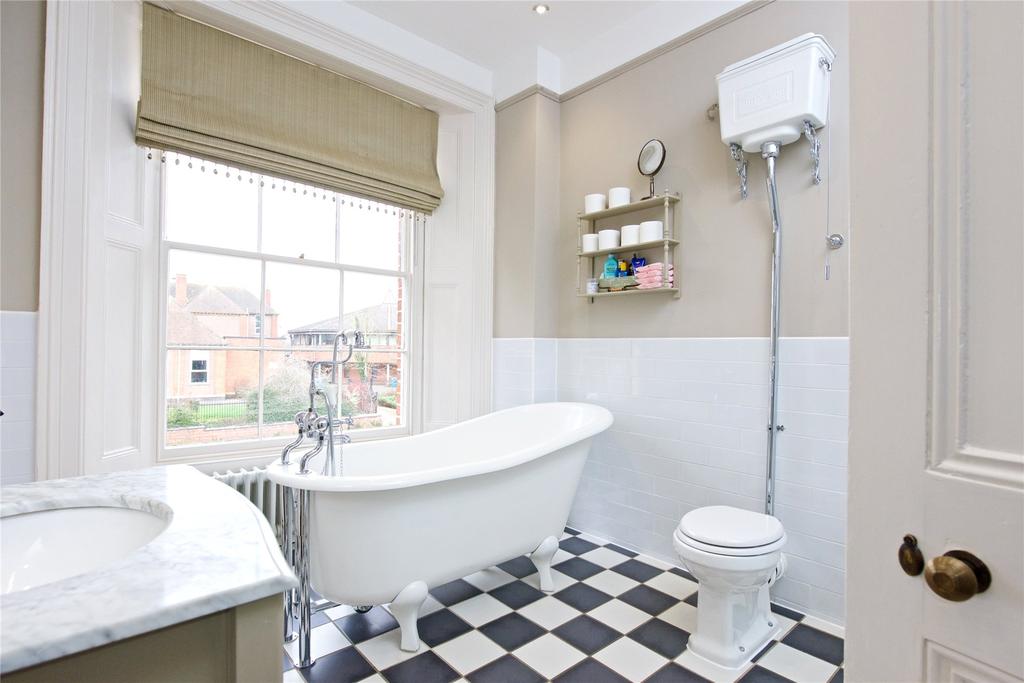 En Suite Bathroom