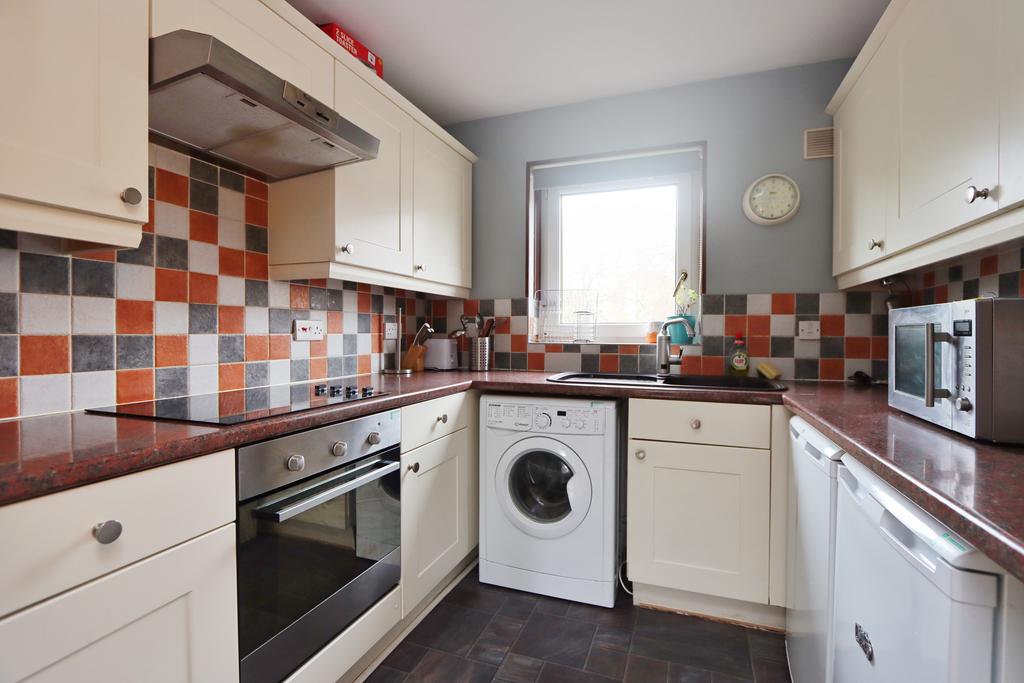 Apartment in Edinburgh - More