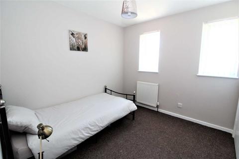 18 Cedar Close, Callington, PL17 7HG