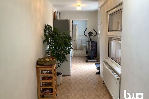 104 Albert Road, Stechford, Birmingham, B33 8AG