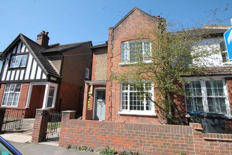 34 Mount Road, New Malden, KT3 3JX