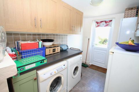34 Mount Road, New Malden, KT3 3JX