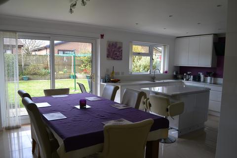 Parkside Glebe Close, St Margarets At Cliffe, Dover, CT15 6AF