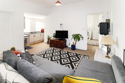 1 bedroom apartment to rent, Amelia Court, 61 Southampton Street, Hampshire, GU14