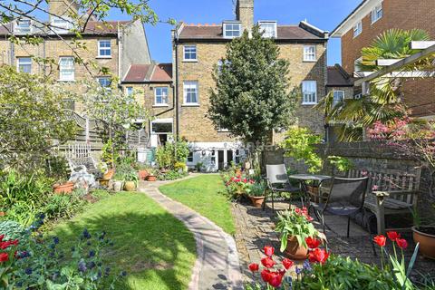 14 Broughton Road, London, W13 8QW