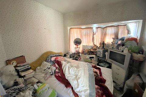 12 Carfax Road, Hayes, UB3 4RB