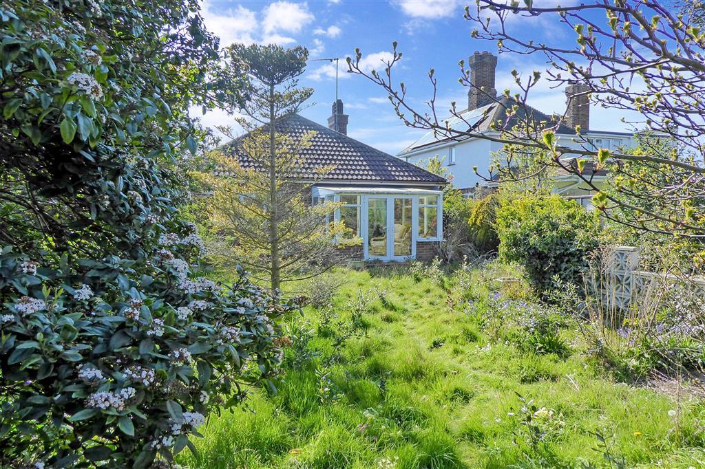 Stanley Road, Broadstairs, Kent 3 bed detached bungalow £375,000