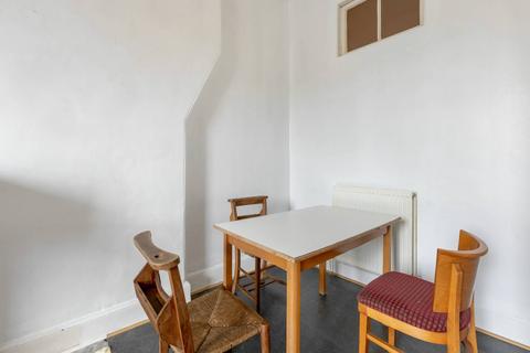 4/4 Balfour Place, Edinburgh, EH6 5DW