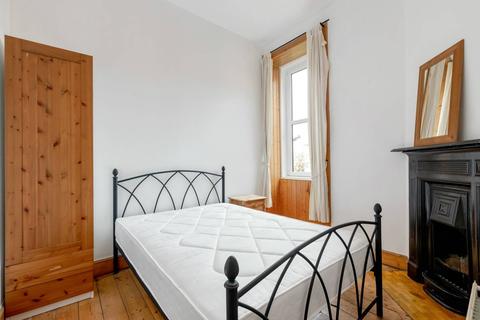 4/4 Balfour Place, Edinburgh, EH6 5DW