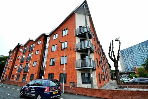 2 bedroom apartment to rent, Loxford Street, Hulme, Manchester, M15 6GH