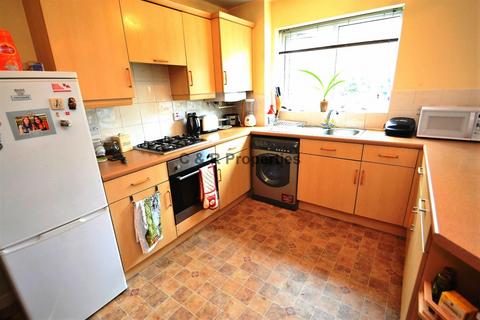 2 bedroom apartment to rent, Loxford Street, Hulme, Manchester, M15 6GH