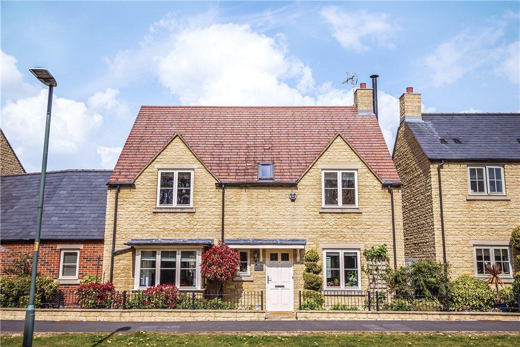 Summers Way, MoretonInMarsh, Gloucestershire, GL56 4 bed detached